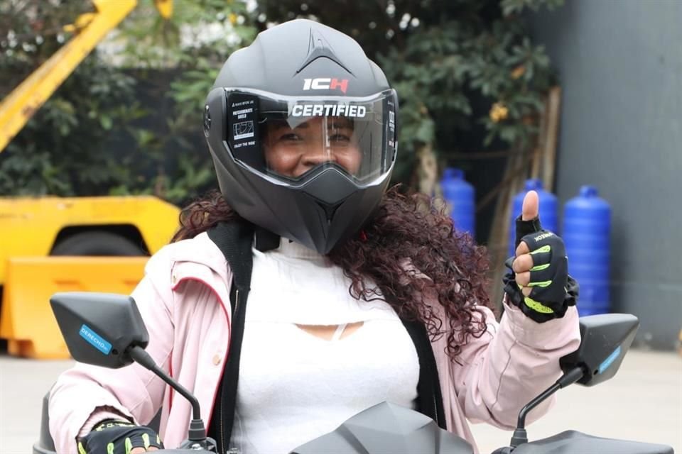 En total se han expedido 49 vales a motociclistas para obtener cascos certificados.