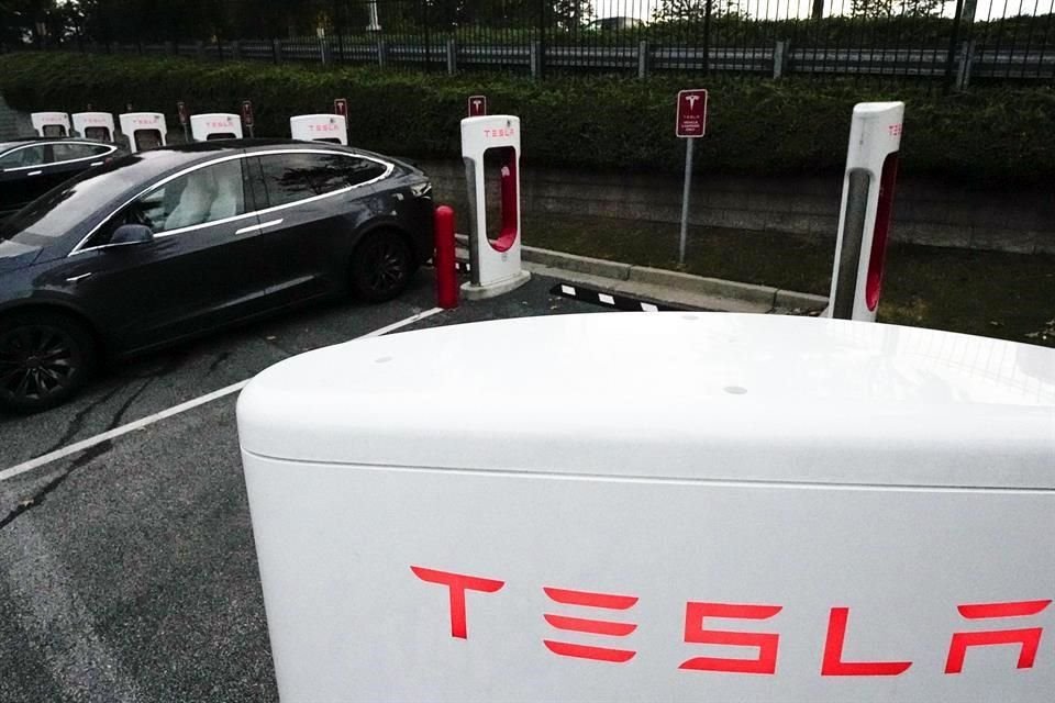 Según Bloomberg, Tesla ha obtenido 9,000 millones de dólares de esta práctica desde 2009.