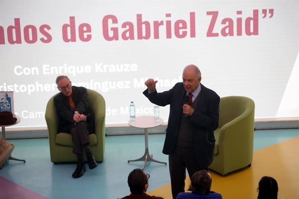 En el conversatorio 'El mundo de Gabriel Zaid', este miércoles, participaron Christopher Domínguez Michael y Enrique Krauze.