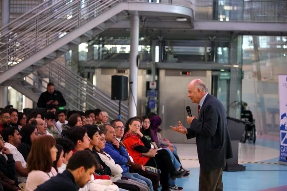 El conversatorio reunió a jóvenes del campus CDMX del Tec de Monterrey.