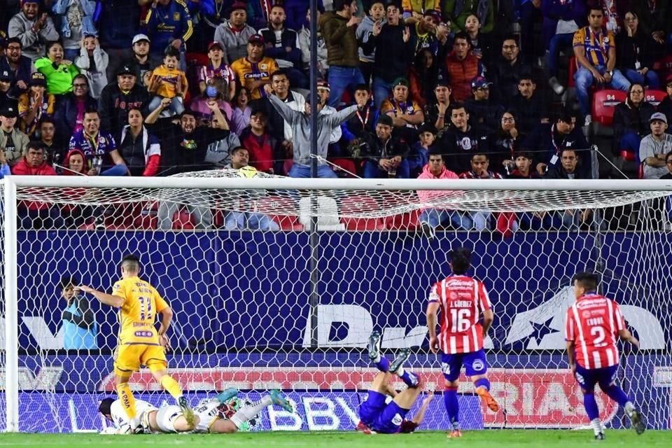 Juan Brunetta hizo su primer tanto con la camiseta de los Tigres.