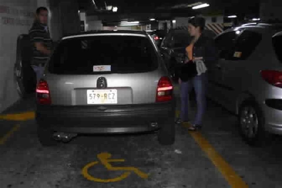 En caso de que la Semovi tenga conocimiento del uso inadecuado de un cajón de estacionamiento llevará a cabo el análisis correspondiente.