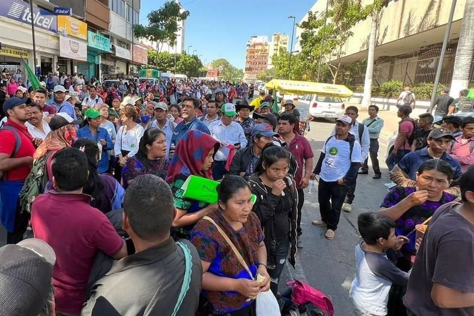 Las personas ocuparon las avenidas principales de Tuxtla Gutiérrez.