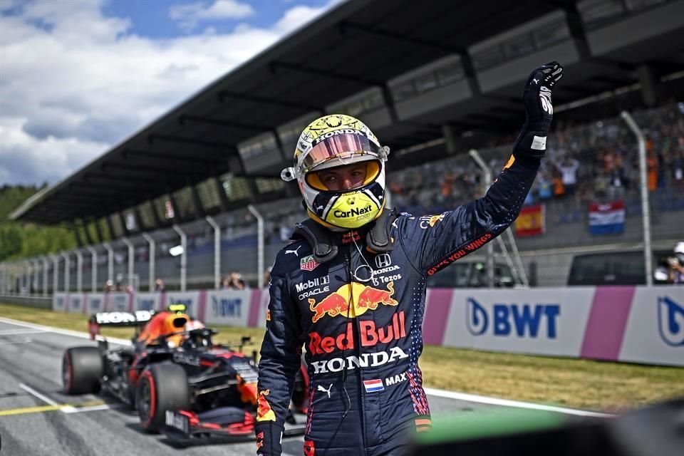 Max Verstappen ganó su tercera pole position al hilo.