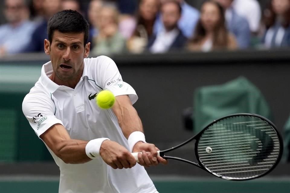 Novak Djokovic no tuvo problemas para colocarse en los Cuartos de Final.