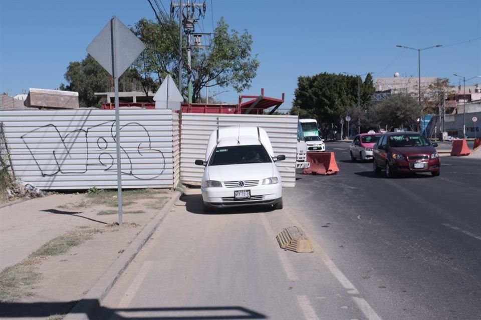 Construcciones se expanden hasta los ciclocarriles.