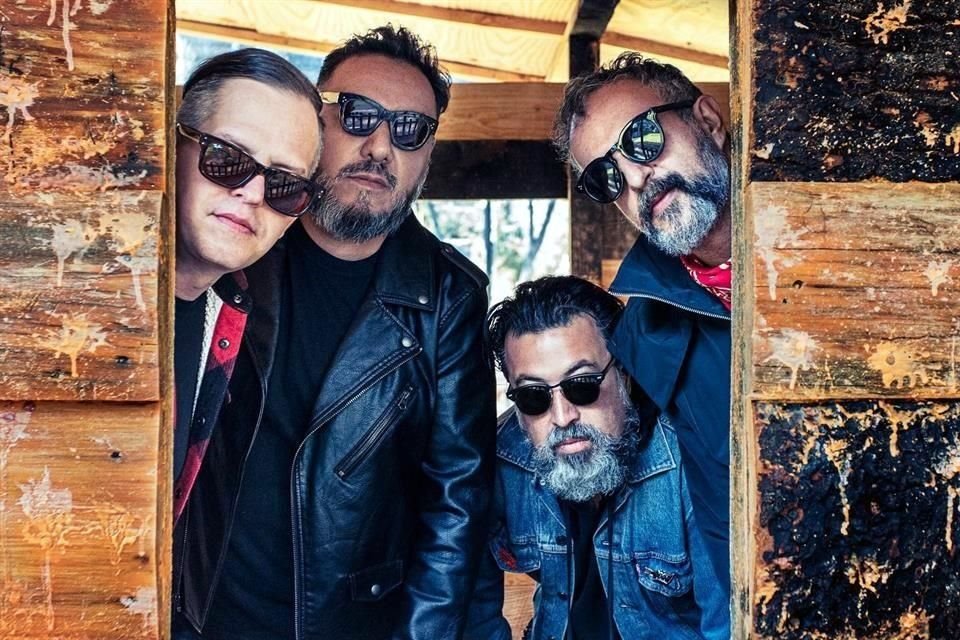 Molotov decidió mantener la canción íntegra.