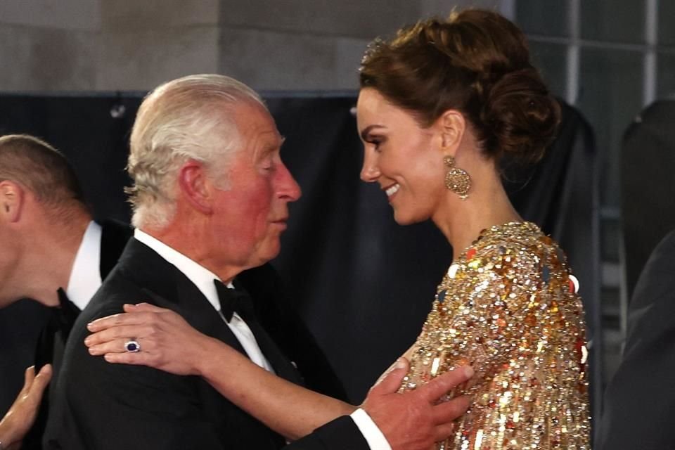 Catalina Middleton y el Rey Carlos III fueron dados de alta este lunes tras sus tratamientos médicos en una clínica de Londres.