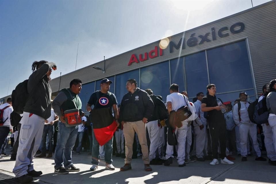 Audi acordó un alza directa de 7 por ciento al salario de trabajadores.