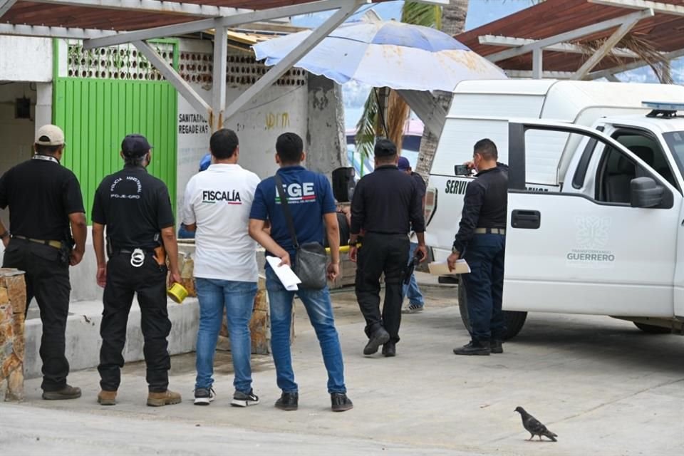 En dos hechos separados, tres personas fueron asesinadas a balazos en dos playas ubicadas en la Costera Miguel Alemán de Acapulco.