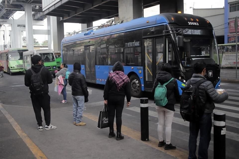 En Avenida Tláhuac, operan el servicio emergente.