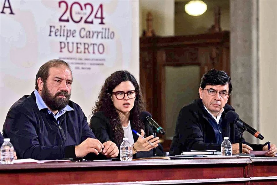 Carlos Emiliano Calderón, Luisa María Alcalde y Jesús Ramírez presentaron un primer informe sobre el robo y difusión de datos personales de periodistas.