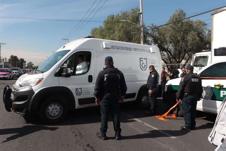 El sitio permaneció bajo resguardo de los agentes hasta que el personal de la Fiscalía realizó las primeras indagatorias y concluyó los peritajes.