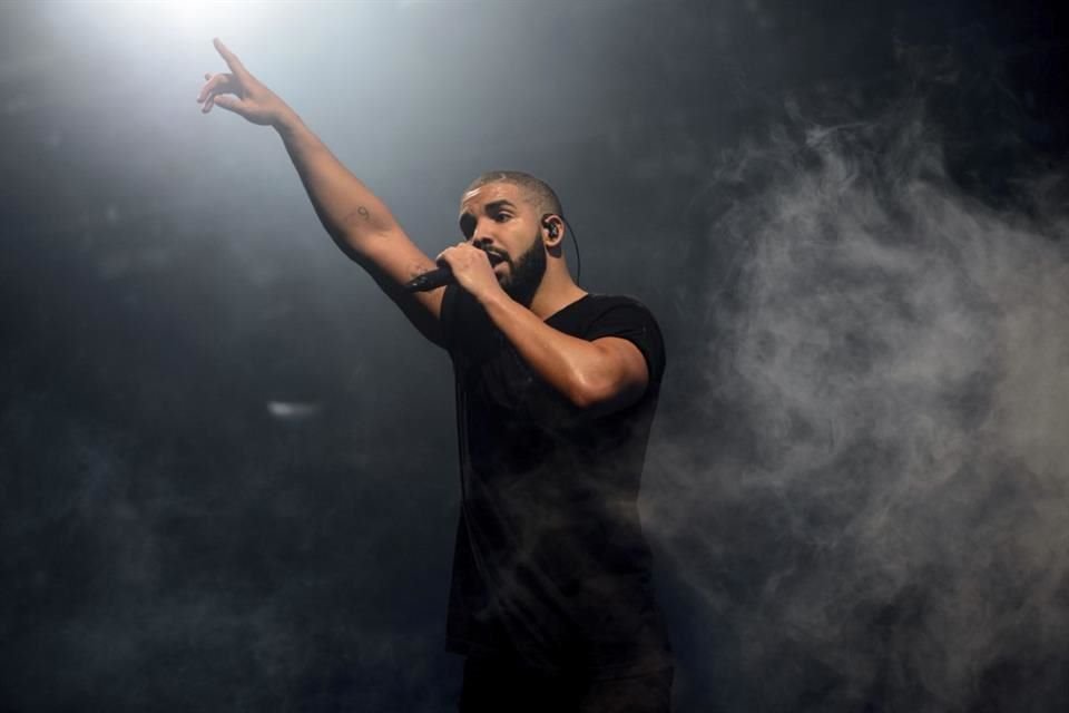 La música del rapero Drake, quien ha ganado fama gracias a el uso de esta en tendencias de TikTok, tal vez también sea removida de la plataforma.