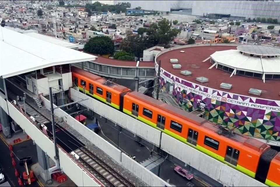 Usuarios señalaron que la zona de abordaje y de andenes del Cetram es bastante amplia, cómoda y segura para abordar las unidades, por lo que pidieron que no caiga en completo abandono. 