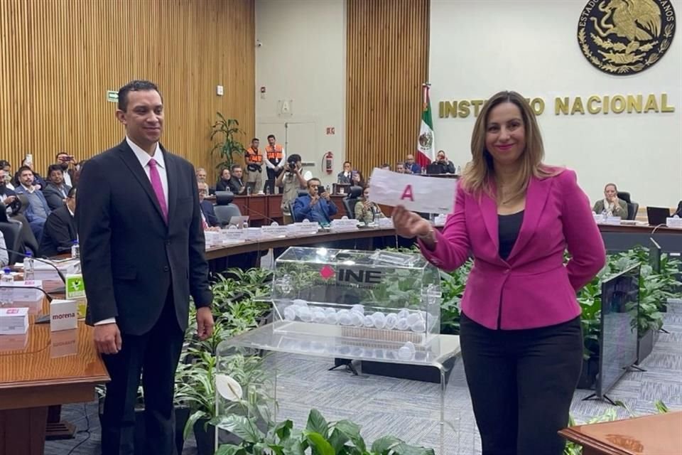 El Consejo General del INE llamó a estos ciudadanos a 'abrirle' la puerta y decirles 'sí' al personal del organismo que los visitará en las próximas semanas.