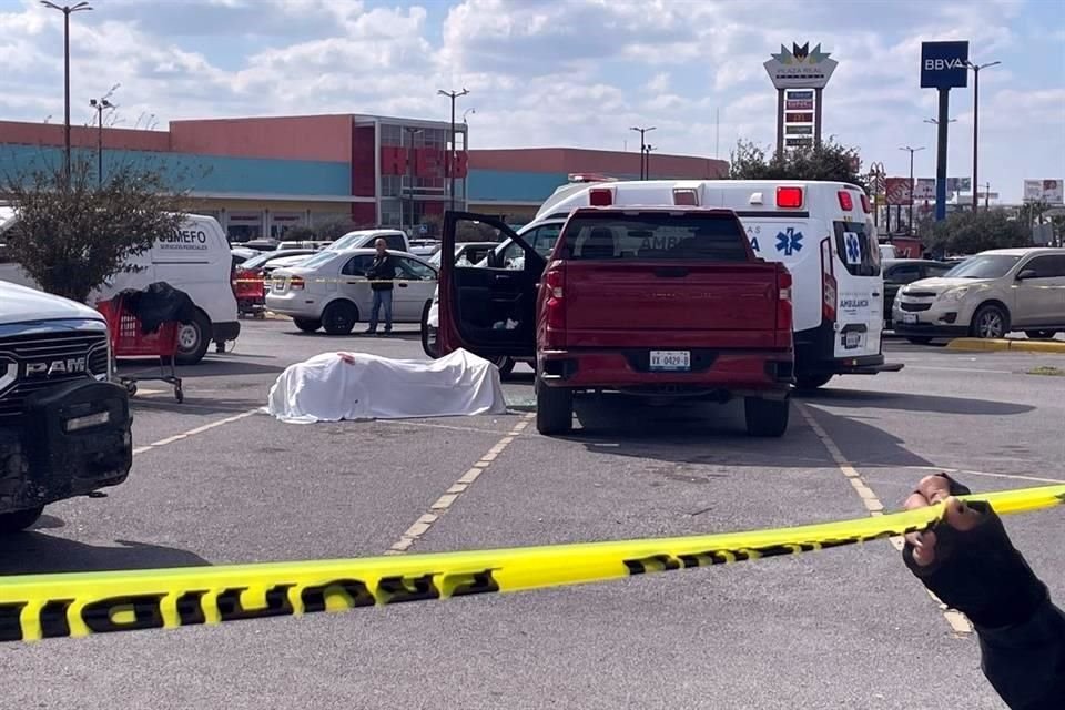 Los hechos se registraron en el estacionamiento de Plaza Real, en el Bulevar Hidalgo.