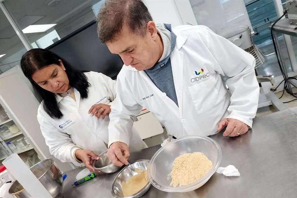 Por su trabajo de investigación en el mejoramiento de alimentos, Sergio Román Othón Serna Saldívar ganó el Premio Nacional de Ciencias en el área de Tecnología, Innovación y Diseño.