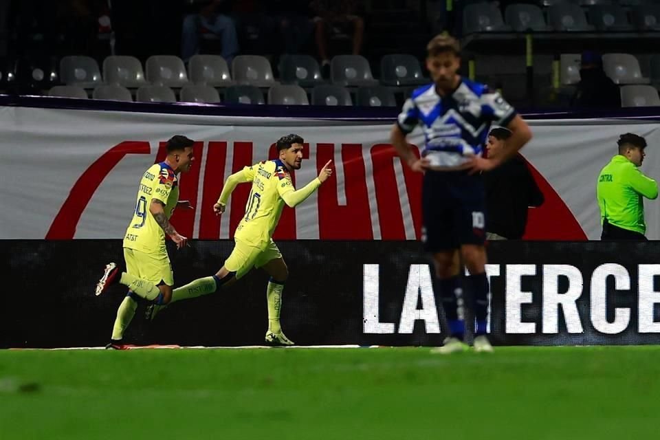 Diego Valdés adelantó al América.