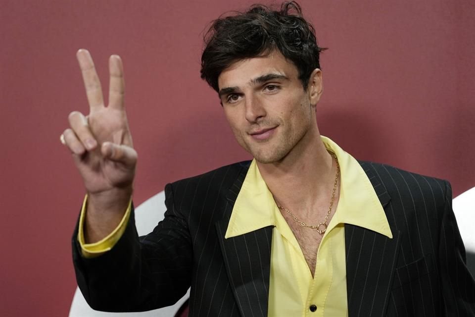 Investigan a Jacob Elordi por presunta agresión a productor.