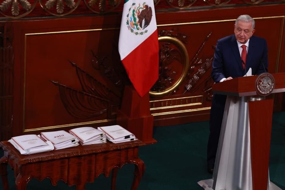 AMLO enviará 20 reformas al Congreso para su discusión.