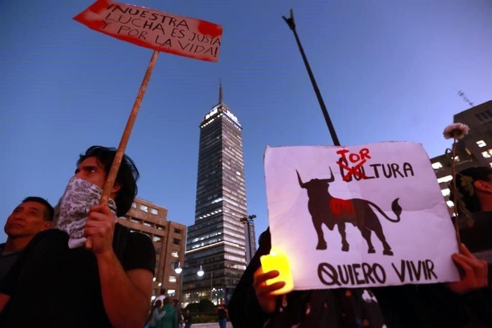 Organizaciones civiles se han manifestado en los últimos días contra las corridas de toros.