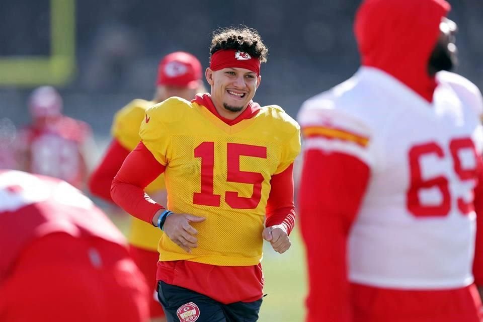 Las hijas de Patrick Mahomes le han enseñado mucho al quartertback.