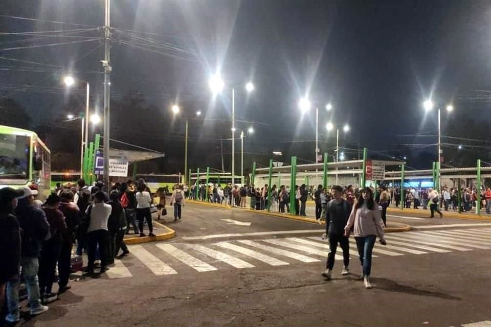 Personal de la Secretaría de Movilidad enviará unidades ante la falta de transporte en Álvaro Obregón.