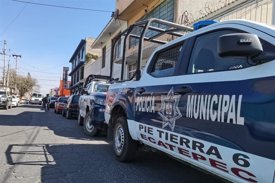 En el sitio se desplegaron policías municipales para resguardar la escena.