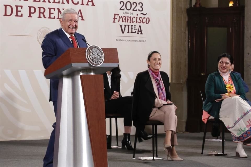 The Economista advierte cómo las acusaciones de corrupción en torno al Presidente AMLO podrían afectar  la candidtura de Claudia Sheinbaum.