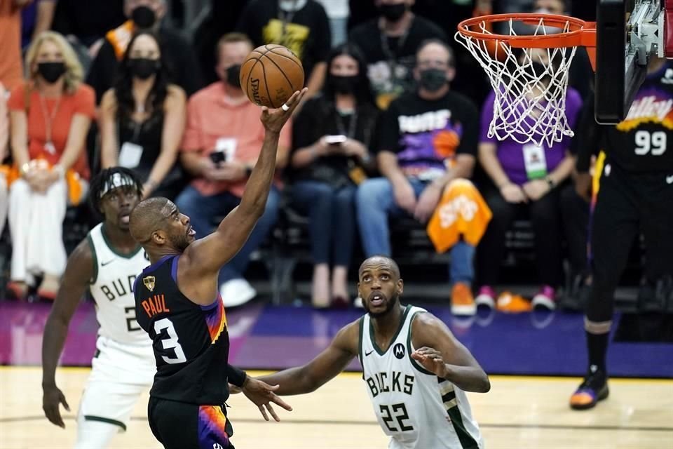 Chris Paul estuvo intratable y aportó 32 puntos para Suns.