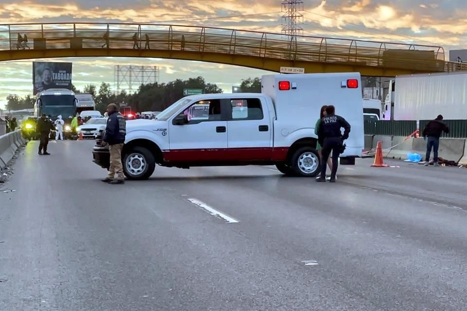 Una mujer y un hombre fallecieron tras sufrir un accidente en la Autopista México-Puebla, a la altura del Municipio de la Paz.