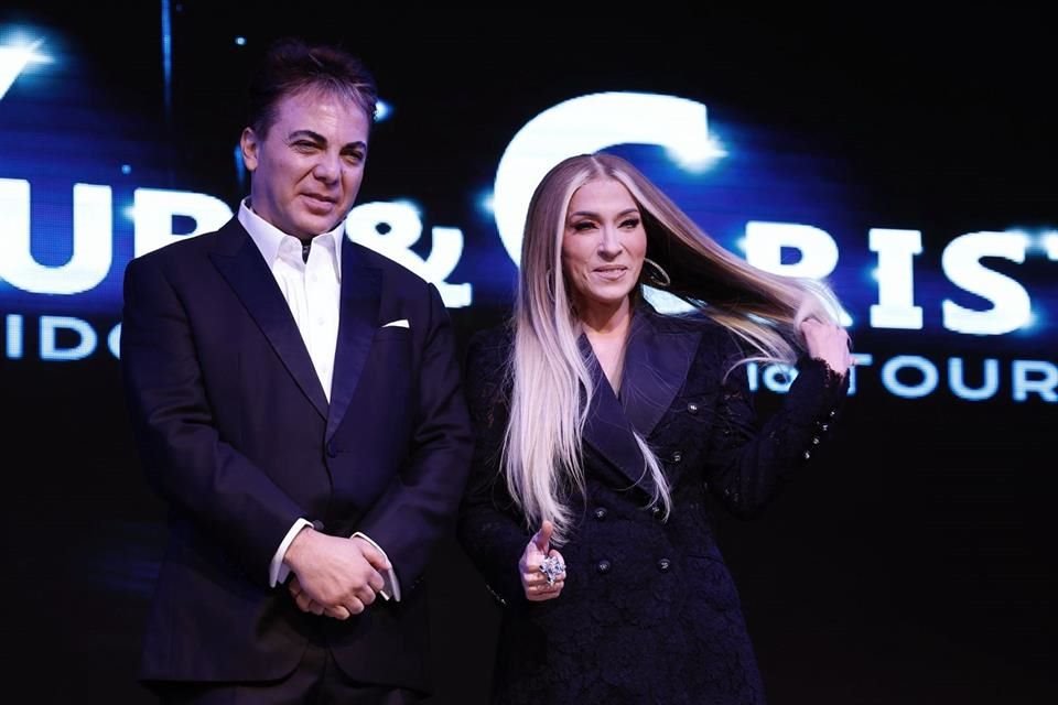 Conferencia de Yuri y Cristian Castro en el Lunario.