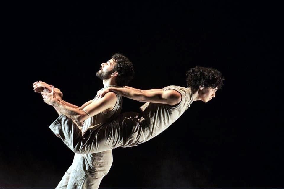 'El concreto es eterno' tendrá funciones del 15 al 18 de febrero (jueves y viernes, 20:00 horas; sábado, 19:00, y domingo, 18:00), en el Teatro de la Danza Guillermina Bravo del CCB.