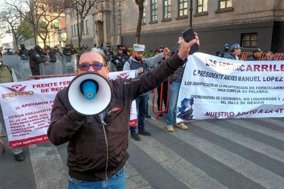 La Secretaría de Gobernación llamó a una reunión con inconformes el próximo 15 de febrero.