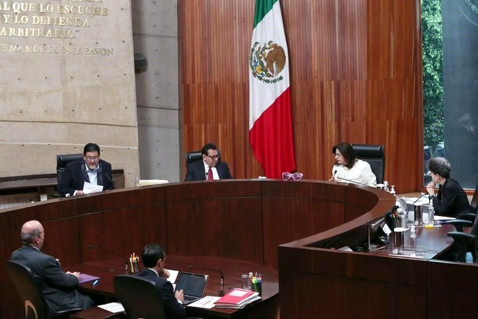 TEPJF determinó no crear un cuaderno con intromisiones del Presidente AMLO en contienda electoral, documento que sería vinculatorio.