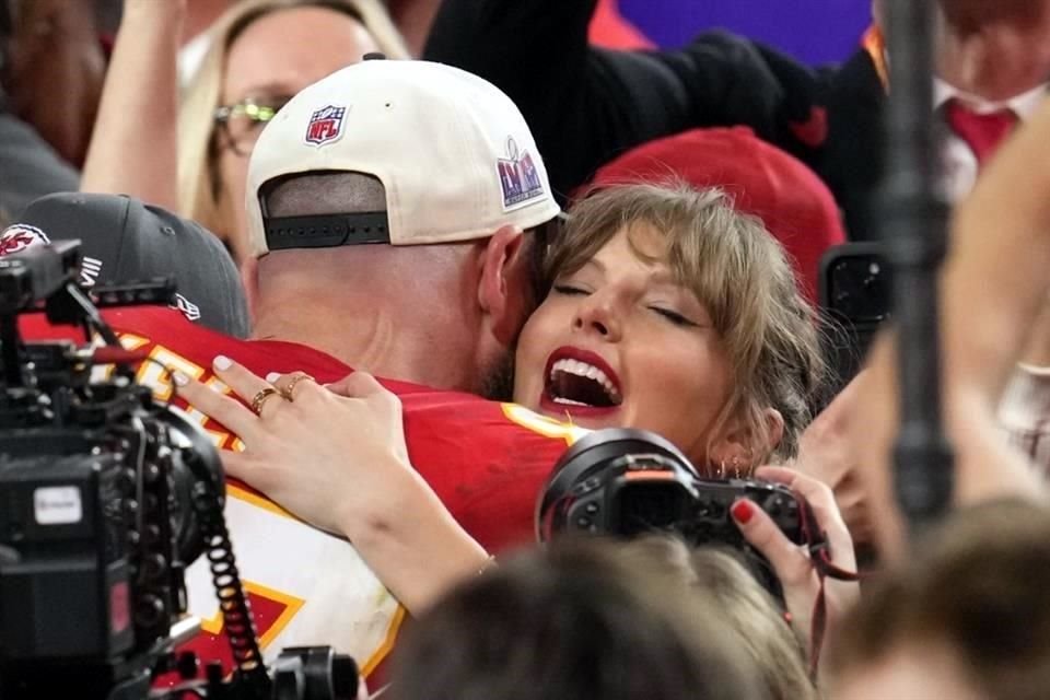 Taylor Swift en la celebración del SuperBowl.