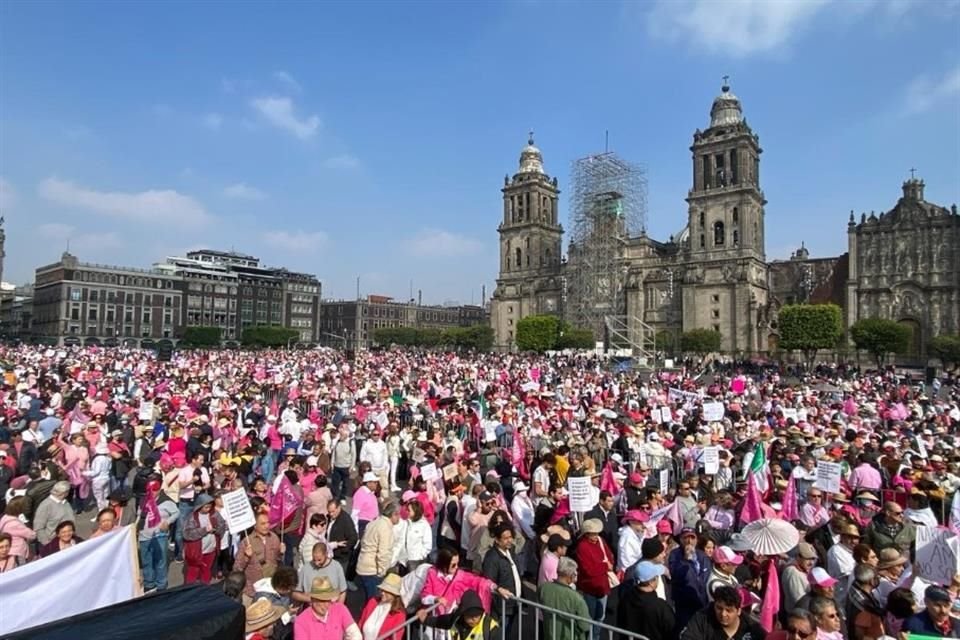 Las agrupaciones que conforman la llamada 'Marea Rosa' acordaron respaldar la candidatura de Xóchitl Gálvez (PAN-PRI-PRD) a la Presidencia.