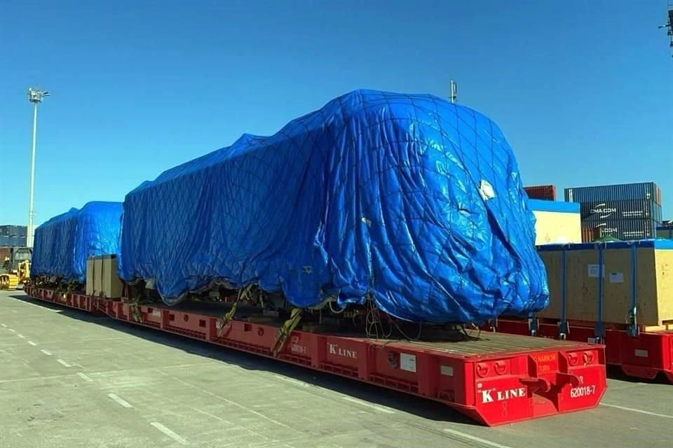 Los vagones llegaron al puerto de Lázaro Cárdenas.