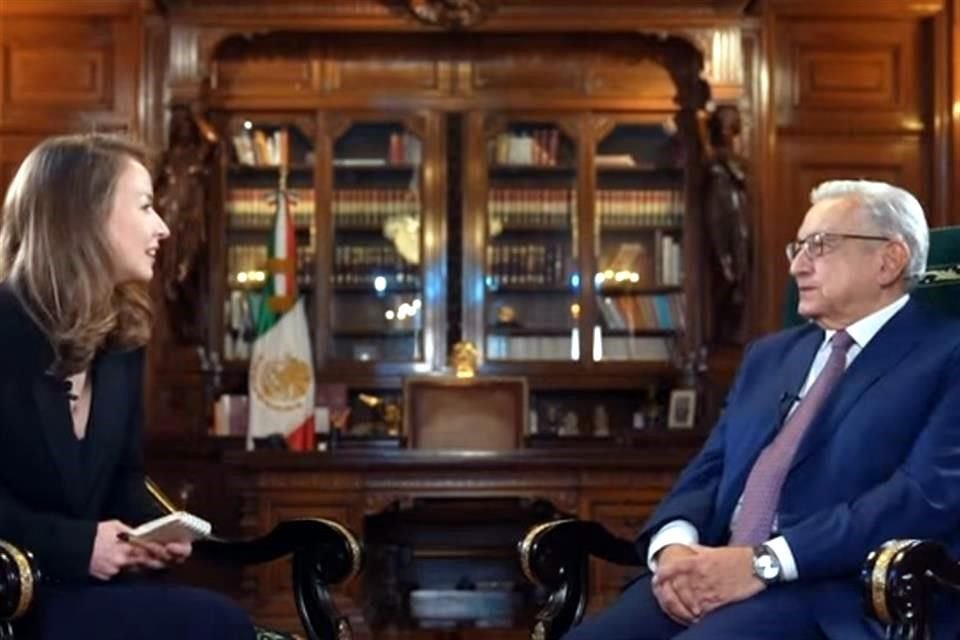 El Mandatario ofreció una entrevista en Palacio Nacional a la periodista rusa Inna Afinogenova.