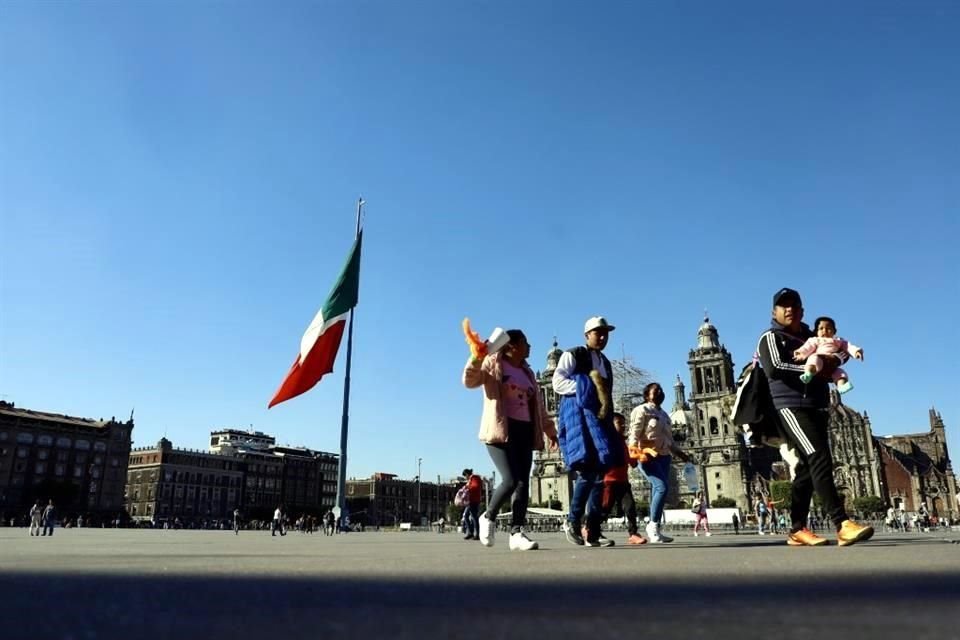 Pese a estar prohibido por la norma, el comercio informal es tolerado dentro del Perímetro A del Centro Histórico.