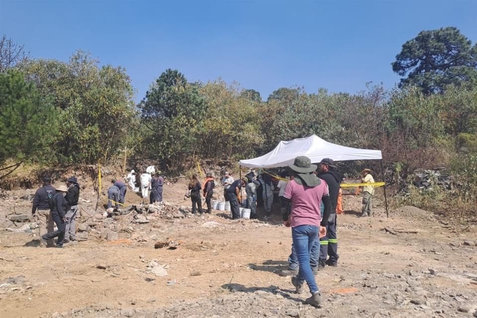 Fue en el kilómetro 12.5 de la Carretera México- Ajusco, donde se localizaron fragmentos, entre ellos, un hueso de metacarpio que fue asegurado para su análisis.