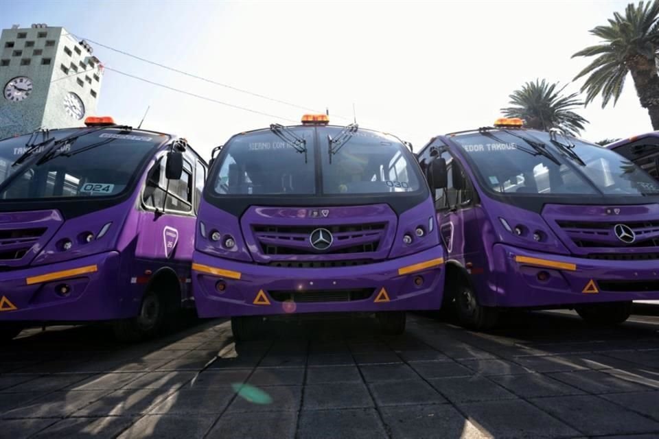 La meta del Gobierno es sustituir 4 mil microbuses.