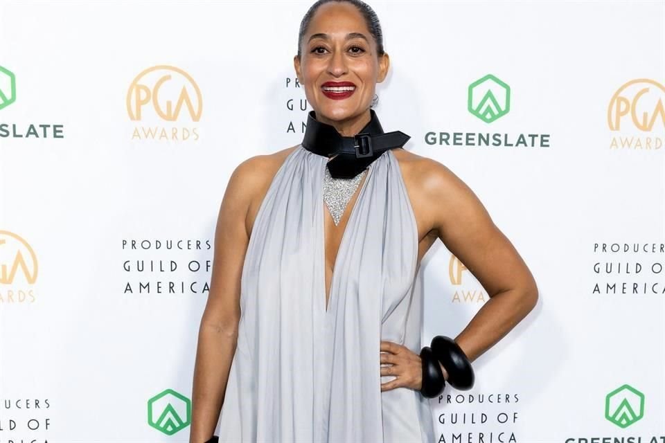 Tracee Ellis Ross robó cámara con su simpatía y elegancia.