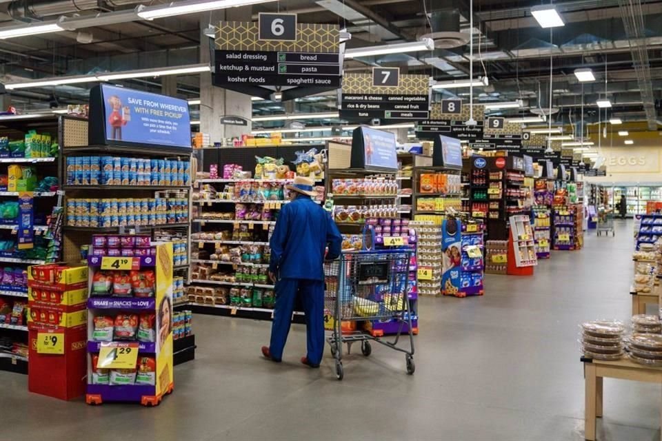 Autoridades de competencia de Estados Unido presentaron una demanda para bloquear la adquisición de Albertsons por 24 mil 600 millones de dólares propuesta por Kroger, diciendo que la adquisición perjudicaría a los consumidores. 