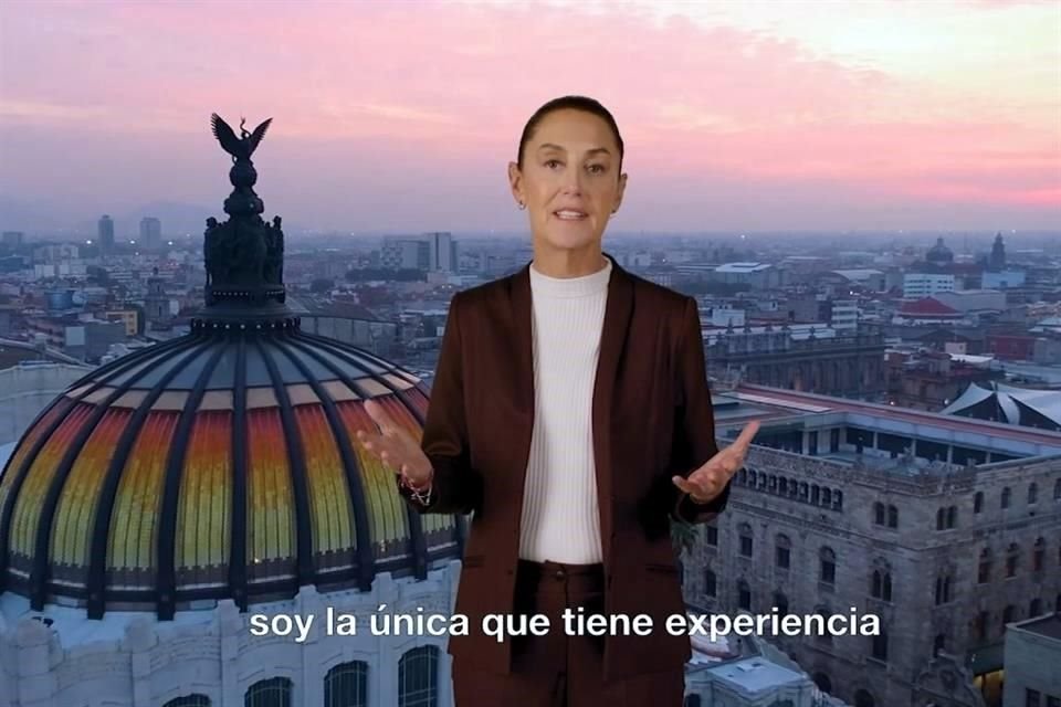 La abanderada morenista destaca que gobernó la CDMX y aminoró los índices delictivos.