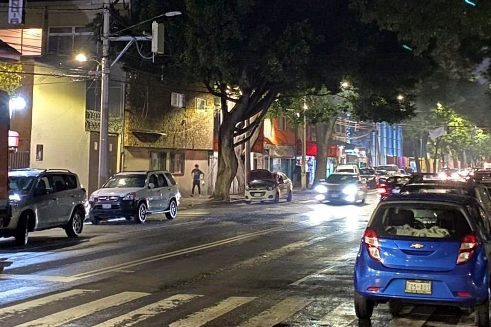 Incluso, en la Colonia Avante, que no es parte de esa auditoría, vecinos señalan que hay lámparas que no sirven.