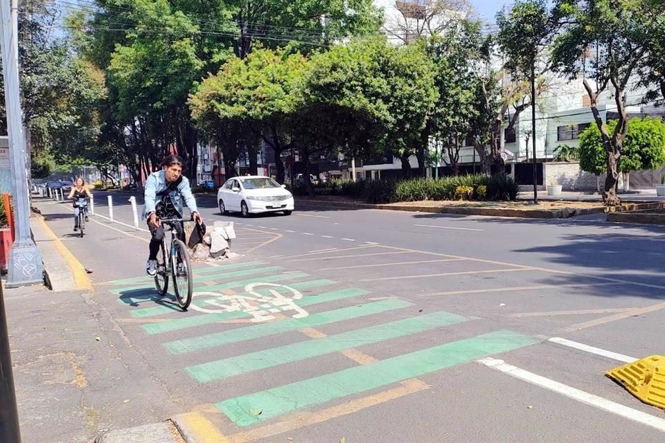 Señalan que el confinamiento inconcluso es un peligro para ciclistas.