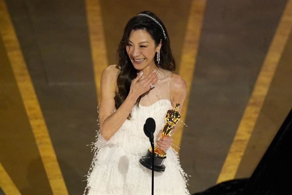 Michelle Yeoh recibió en 2023 el Óscar a Mejor Actriz, por su trabajo en 'Todo en Todas Partes al Mismo Tiempo' (Everything Everywhere All at Once).
