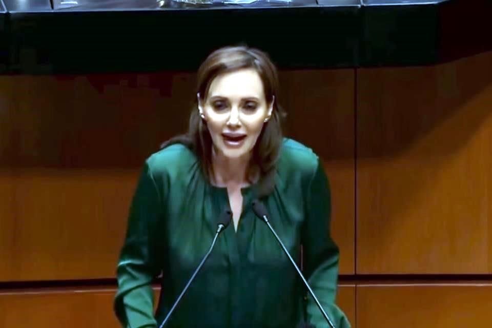 La panista Lilly Téllez abrió el debate tras protestar por el hecho de que el periodista Carlos Loret de Mola fuera citado a un careo con Pío López Obrador.